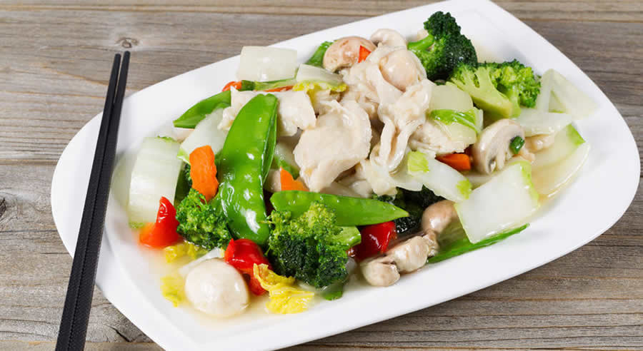 Chicken with Vegetables as Recommended by a Holistic Nutritionist