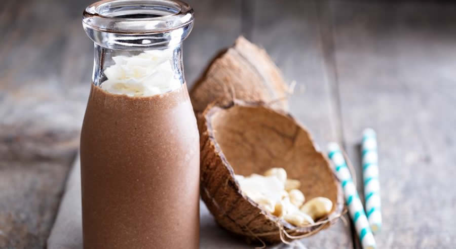 Coconut Oil Shake as Recommended by a Holistic Nutiritonist