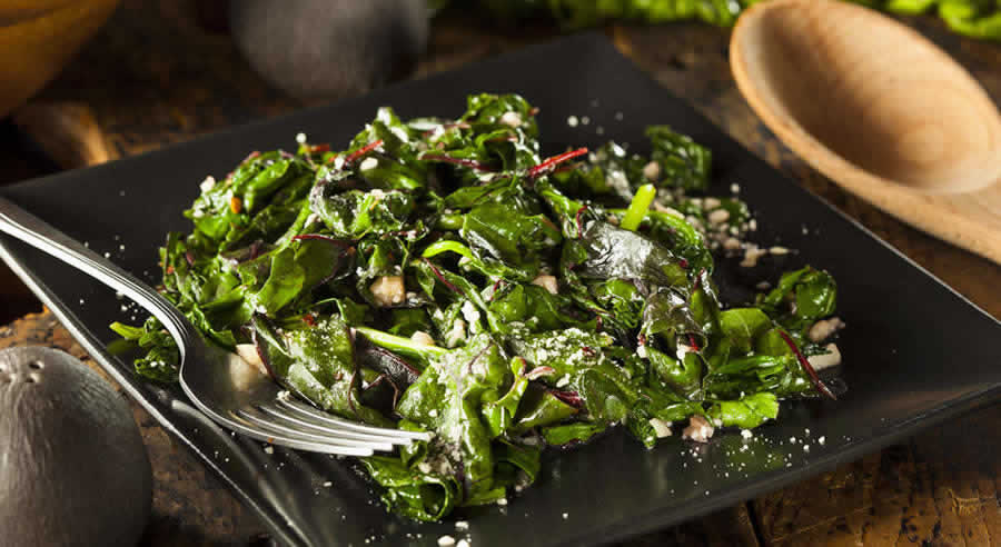 Fat Burning Salad as Recommended by a Holistic Nutiritonist