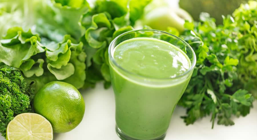 Super Food Smoothie as Recommended by a Holistic Nutiritonist